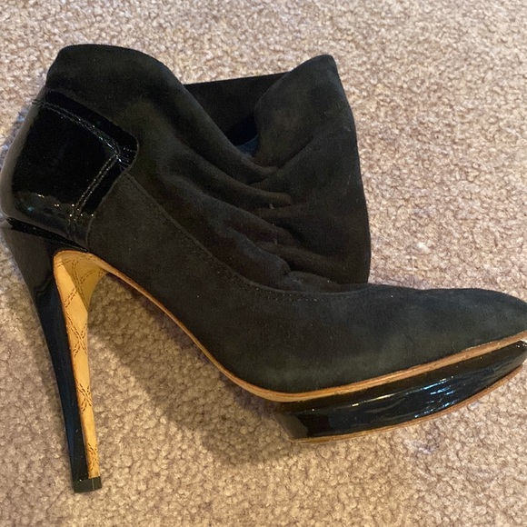 L.A.M.B. Black suede heeled booties - Picture 10 of 11